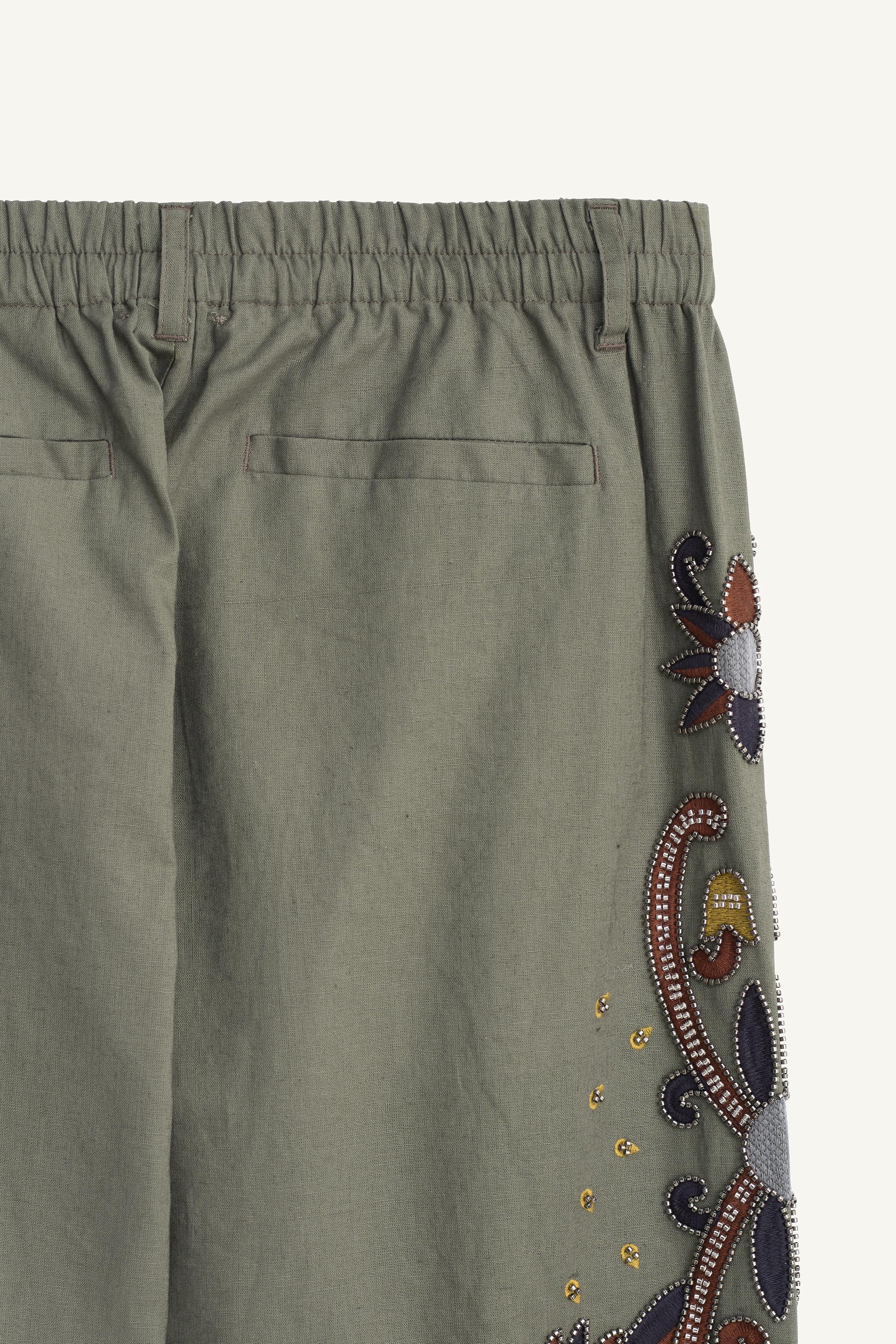 CONTRAST EMBROIDERED LINEN-COTTON PANTS